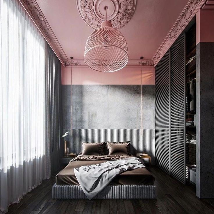 Perpaduan warna abu-abu dan pink di kamar tidur