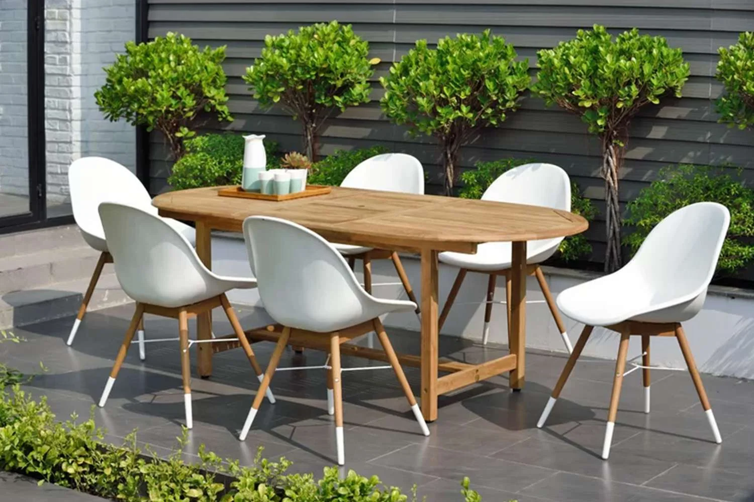 Tips Memilih Furniture Outdoor yang Tahan Cuaca