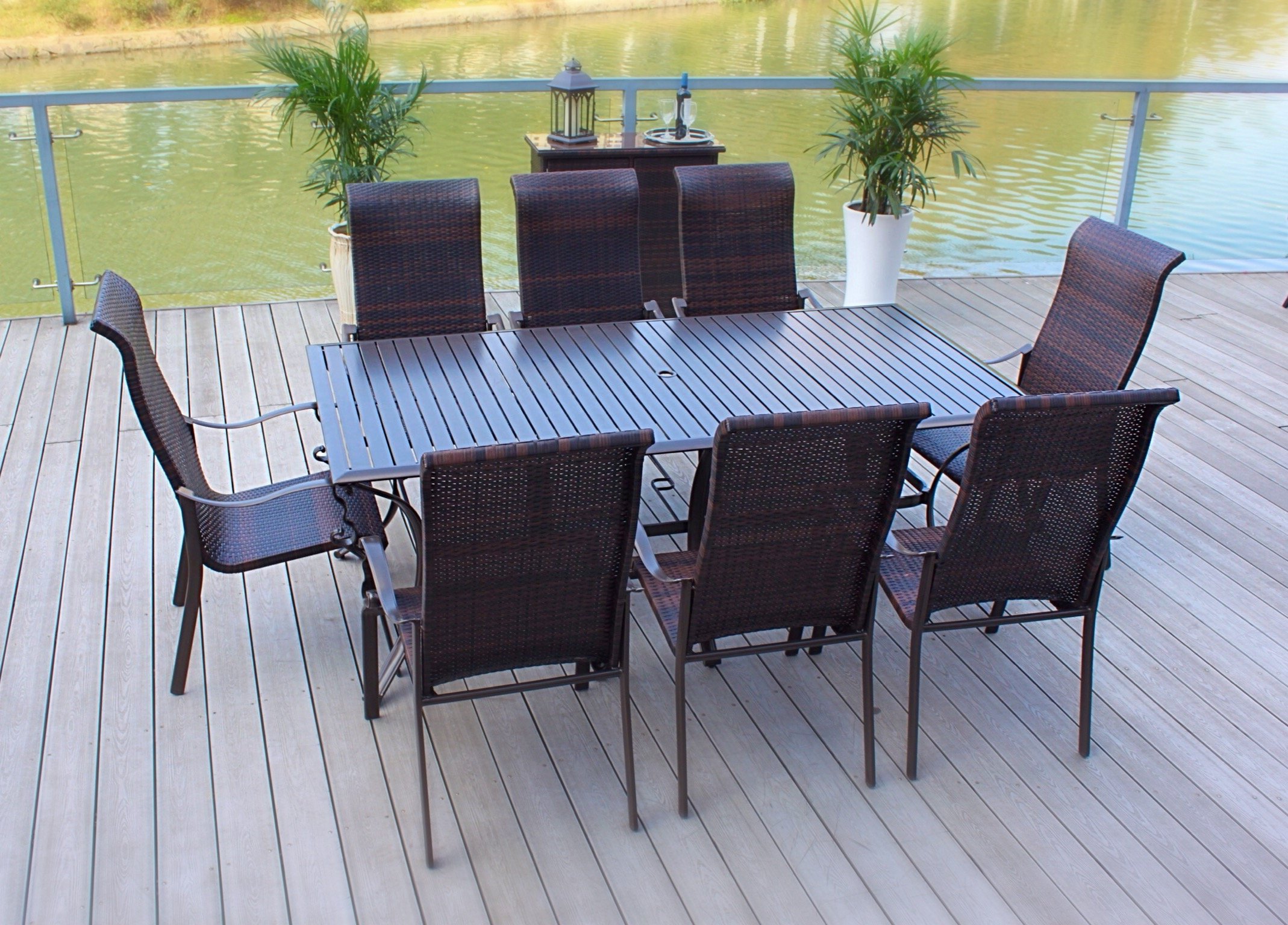 Tips Memilih Furniture Outdoor yang Tahan Cuaca